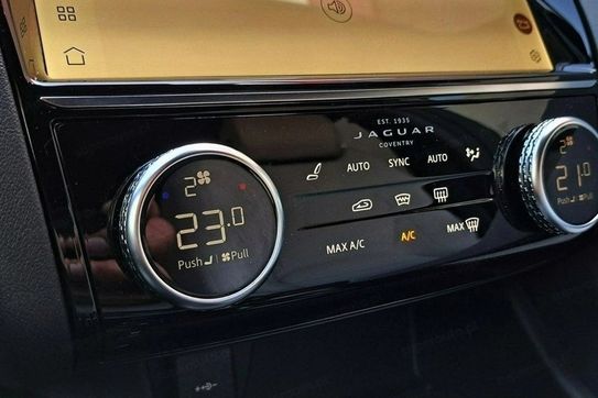 Jaguar E-Pace P200 AWD R-Dynamic S