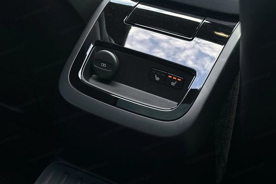 Volvo V60 T6 AWD Plug-In Hybrid Plus Dark