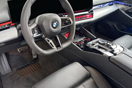 BMW Seria 5 Touring 520d xDrive M Sport