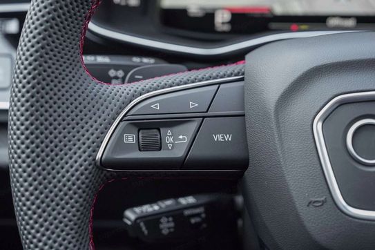 Audi Q7 SQ7 TFSI quattro