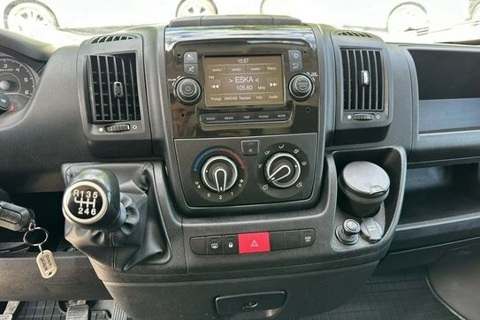Peugeot Boxer 335 BlueHDi L3H2 Premium