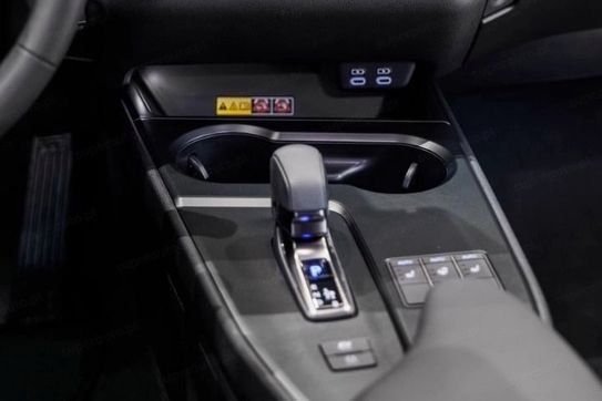 Lexus UX 300h Business