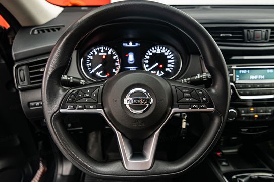Nissan X-Trail 1.6 DIG-T Visia 2WD