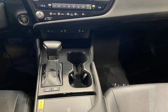 Lexus ES 300h F Sport Design 2.5 Hybrid