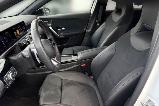 Mercedes Klasa A 200 AMG Line 7G-DCT