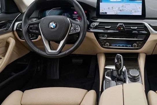 BMW Seria 5 Touring 530i Luxury Line