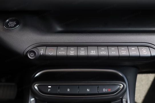 Jeep Avenger Overland 4xe 1.2 T3 mHEV eDCT6