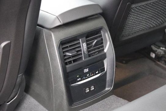 BMW Seria 3 320i xDrive