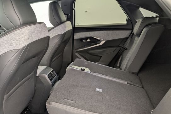 Peugeot 3008 ALLURE 1.2 mHEV e-DCS6