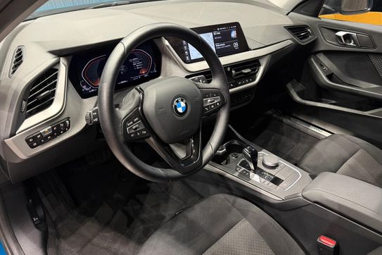 BMW Seria 1 118i Advantage