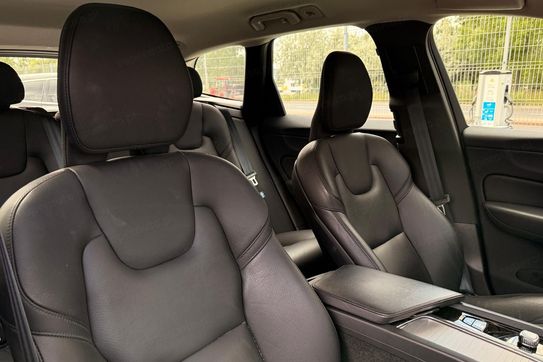 Volvo XC60 B4 B Plus Dark aut