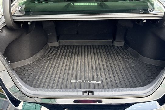 Toyota Camry Executive 2.5 Hybrid