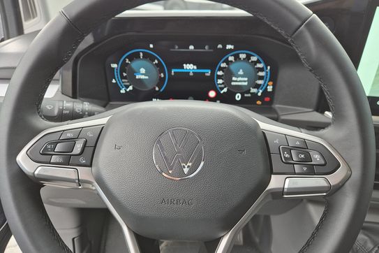 Volkswagen Transporter Kombi TDI L1H1