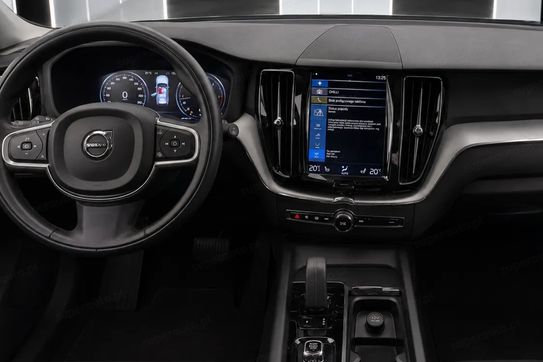 Volvo XC60 B4 D AWD Momentum Pro