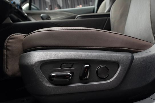 Lexus RX 450h+ Omotenashi 2.5 Hybrid Plug-in