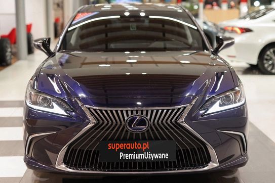 Lexus ES 300h Business Edition