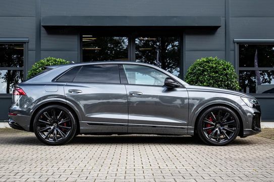 Audi Q8 TFSI e quattro