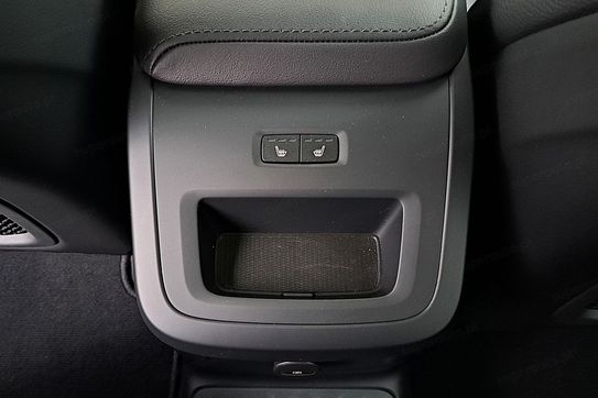 Volvo XC60 T6 Plug-In Hybrid AWD Plus Dark aut