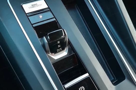 Volkswagen Golf VIII 1.5 eTSI Life DSG