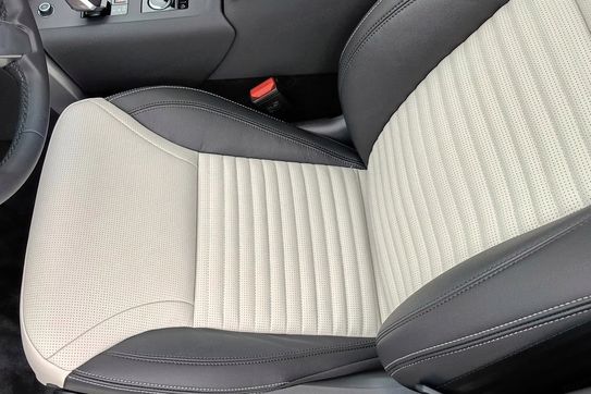 Land Rover Discovery V 3.0 D250 Dynamic SE