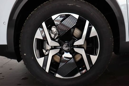 Peugeot 2008 GT e-DCS 1.2 mHEV