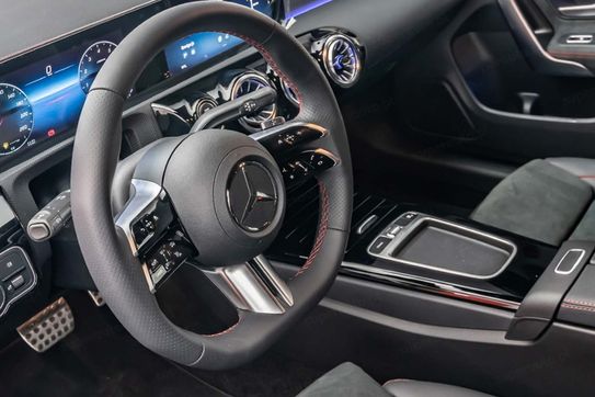 Mercedes CLA 200 AMG Line