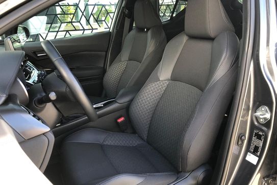 Toyota C-HR 1.8 Hybrid Style