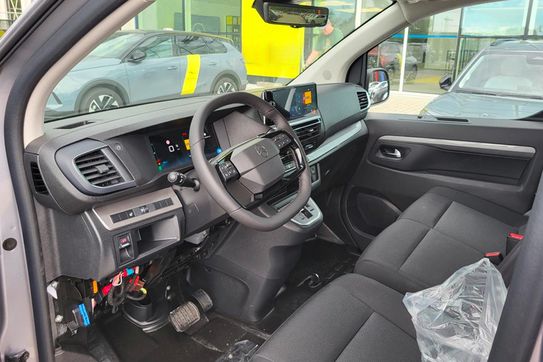 Citroen Jumpy XL L2H1 EAT8