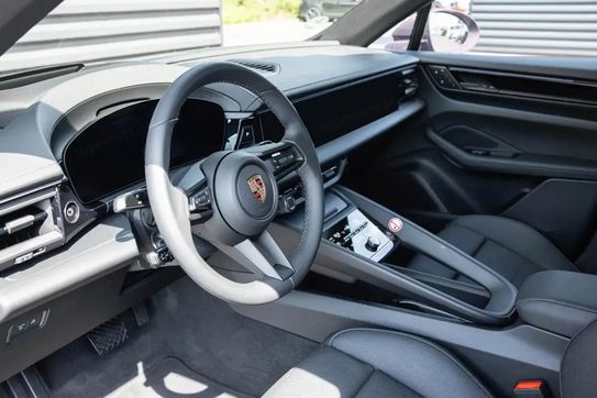 Porsche Macan 4