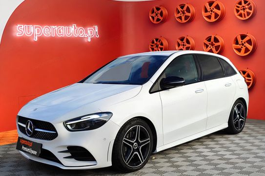 Mercedes Klasa B 220 4MATIC AMG Line