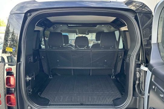 Land Rover Defender 110 3.0 P400 First Edition