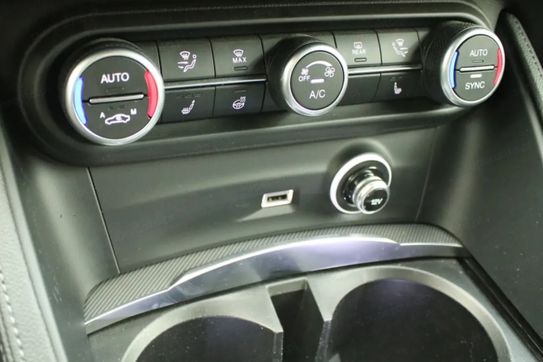 Alfa Romeo Stelvio Turbo Veloce Q4