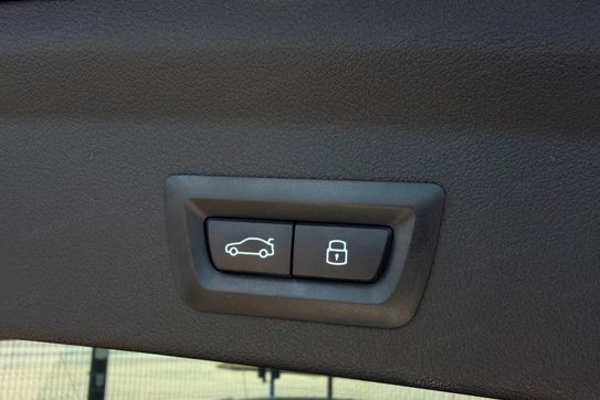 BMW Seria 1 120d mHEV aut