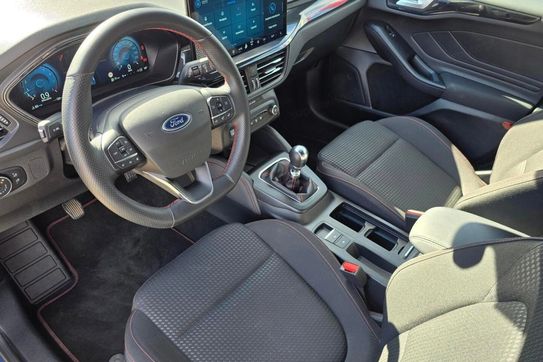 Ford Focus 1.0 EcoBoost ST-Line X