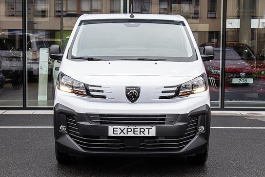 Peugeot Expert XL L2H1 EAT8