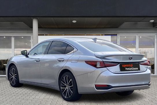 Lexus ES 300h Business Edition