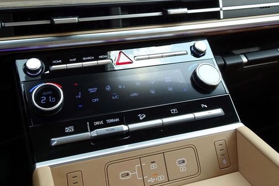 Hyundai Santa Fe 7.os Platinum 4WD 1.6 T-GDI PHEV