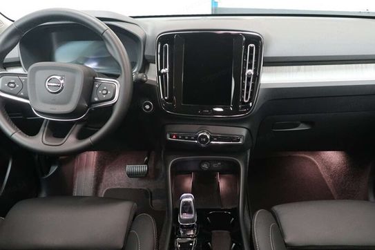 Volvo XC40 B4 Plus Dark