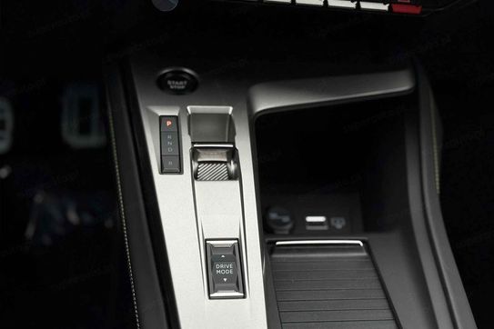 Peugeot 308 GT S&S e-DCS6 1.2 mHEV