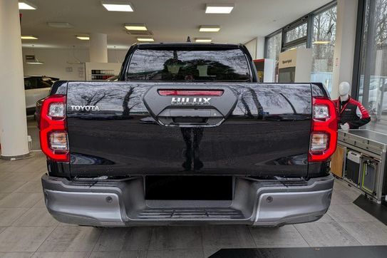 Toyota HiLux Double Cab Invincible