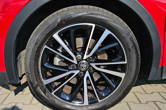Toyota C-HR 2.0 PHEV Dynamic Force Executive