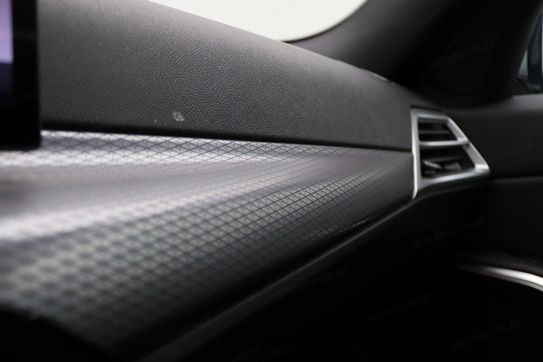 BMW Seria 3 330i xDrive M Sport