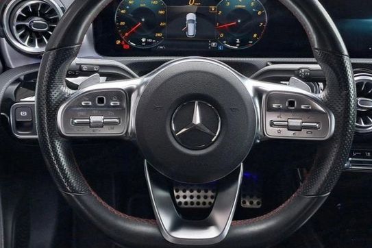 Mercedes CLA 200 8G-DCT