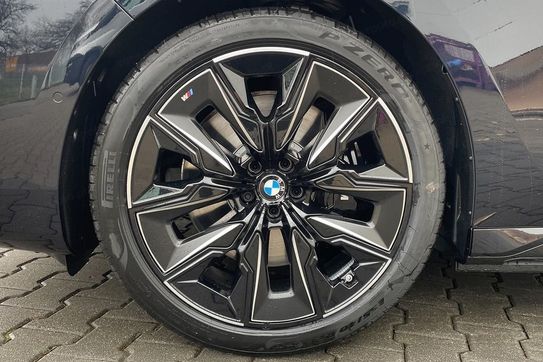 BMW Seria 7 740d xDrive M Sport