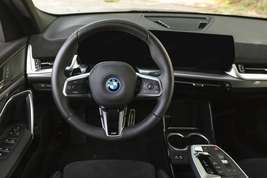 BMW iX2 xDrive30 M Sport