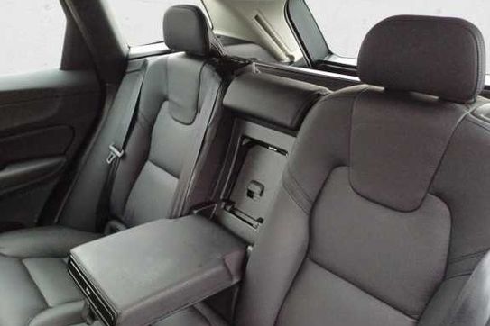 Volvo XC60 B5 B AWD Plus Dark