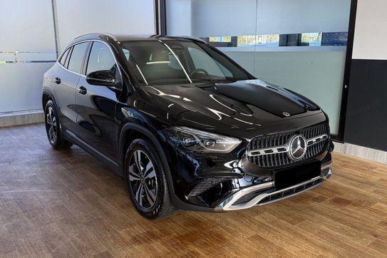 Mercedes GLA 200 Progressive