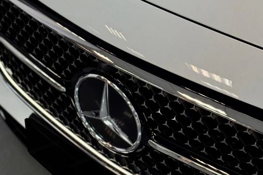 Mercedes Klasa E 200 4-Matic AMG