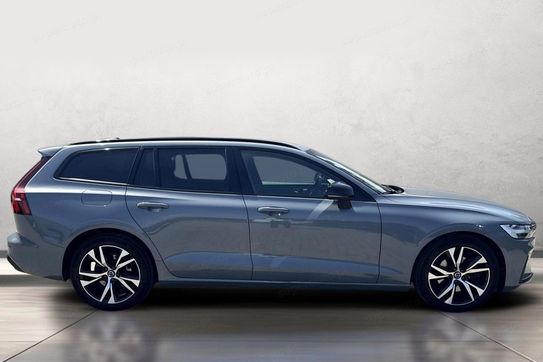 Volvo V60 B4 B Plus Dark aut