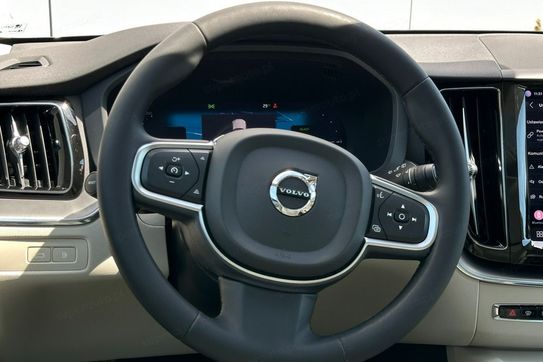 Volvo XC60 T6 Plug-In Hybrid AWD Core